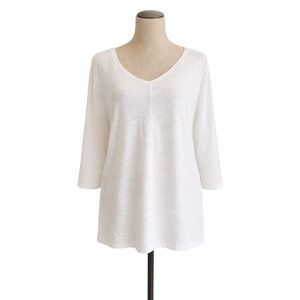 Chico's The Ultimate Tee Womens Size 4 White V-Neck Slub Knit Minimalist Classic
